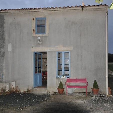 Villa Chez Gérard à Saint-Martin-Lars-en-Sainte-Hermine Extérieur photo