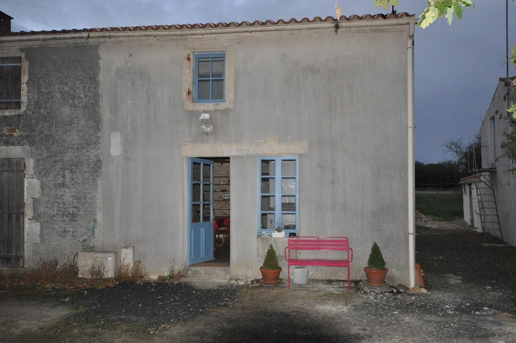 Villa Chez Gérard à Saint-Martin-Lars-en-Sainte-Hermine Extérieur photo